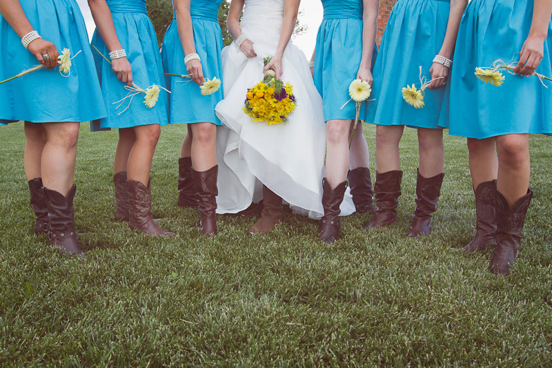 Mike + Jess – Chatfield Botanic Gardens Rustic Barn Wedding